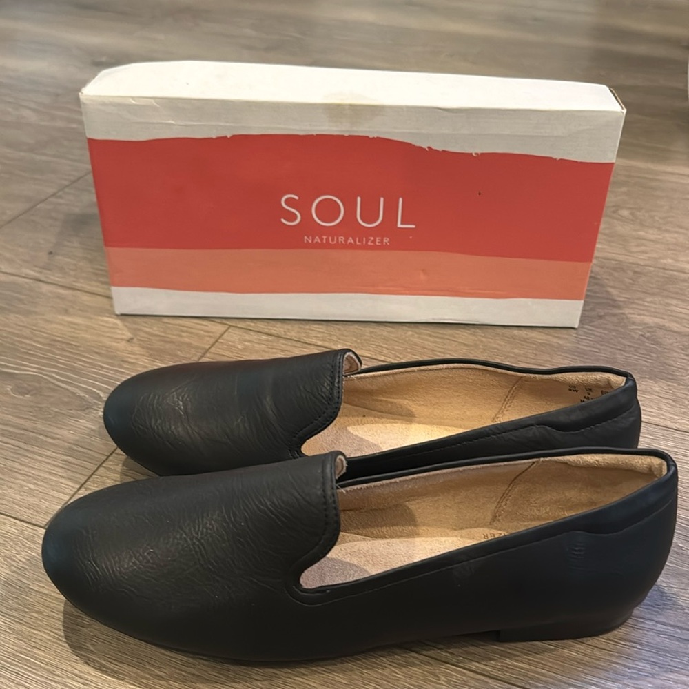 New In Box - Naturalizer Alexis Soul Loafers Size 8W